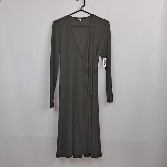 Ladies wrap front dress NWT - Picture 1 of 11